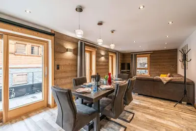 Image de À 250m des remontées, Rez-de-chaussée, terrasse, télévision, casier à ski, 98m², Morzine