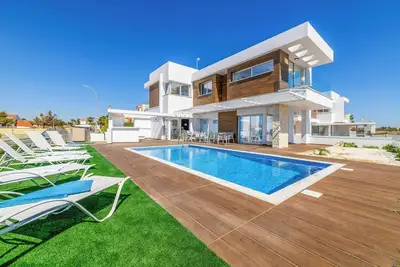 Image de Infinity View - Trois Chambres Villa, Couchages 6