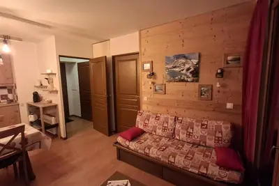 Image de 2ème étage, balcon, 28m², Valloire