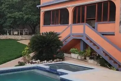 Image de 6 Br Peaceful Coastal Getaway with Pool and Beach Access