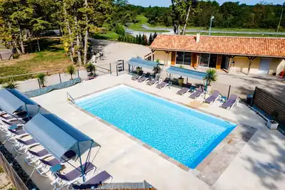 Image de Séjour authentique en Dordogne – Gîte tout confort avec piscine chauffée