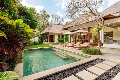 Image de A Warm Balinese Retreat, 4br Villa in Jimbaran