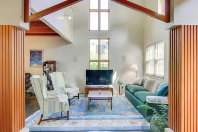 Bear House - 3 Blocks to Downtown Main St Bozeman!