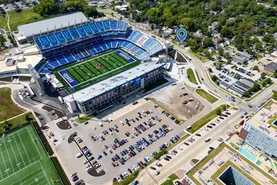 Image de The Booth Stadium Condo - Premium Tailgate Location
