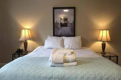 Image de Leaside Executive Entire Home