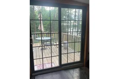 Image de Cozy cottage on lake Champlain