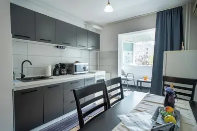 Image de Rustic & Spacious 3br Apartment