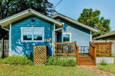 Image de New! Remodeled & Updated -Boomer Bungalow 3br house in Norman/5 Min From Ou