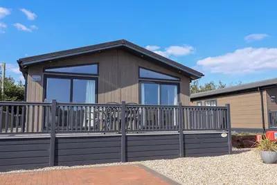 Image de Cedar 1, family friendly, with pool in Lyme Regis