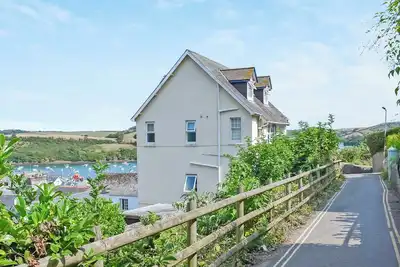 Image de 2 chambres à coucher à Salcombe