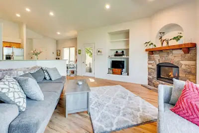 Image de Pet-Friendly Longmont Home w/ McIntosh Lake Access