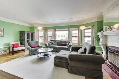 Image de Spacious 4br/2ba Family Home w/ Wraparound Deck | Steps to Golden Gate Park & Ocean Beach