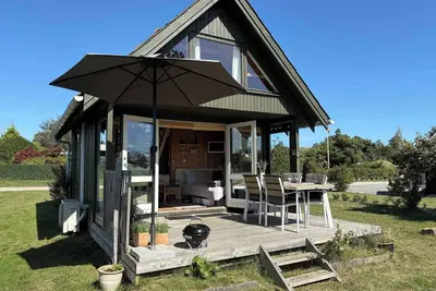 Image de Cozy small holiday home with sea view