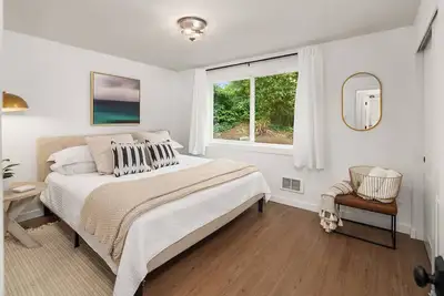 Image de Cozy 2br Lower Unit @Dt Kirkland | Walk to Lake