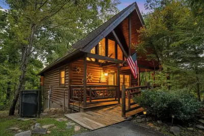 Image de Starry Night Cabin just minutes from Pigeon Forge and Gatlinburg Tn