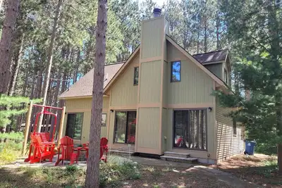 Image de New! Crystal Pines - Gorgeous Crystal Mountain Cabin Right at Crystal Mountain!