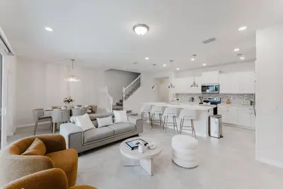 Image de Luxury 5‑Bedroom Home, Pool, Near Disney