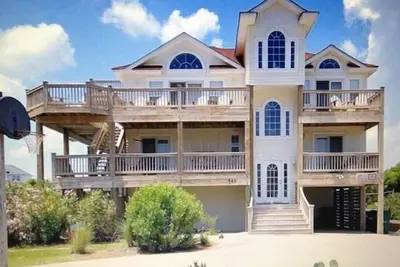 6br | Pool | Hot Tub | Fireplace | Deck | W/D