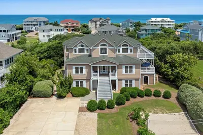 10br | Private Pool | Hot Tub | Elevator