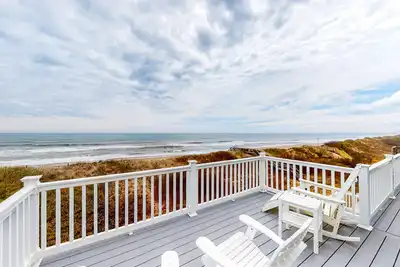 6br Oceanfront | Pool | Hot Tub | Balcony