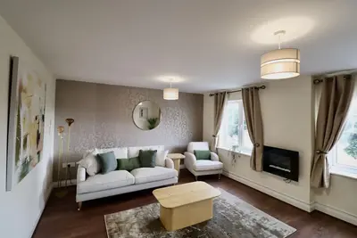 Image de Modern 5-Bedroom House in Maidenhead