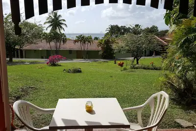 Image de Grand Studio, vue mer, clim, plages, piscine optionnelle, location voitures,