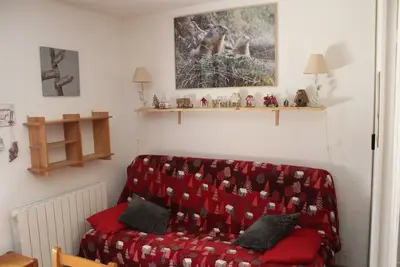 Image de studio à praloup 1500 à 200 mètres de la remontée des molanes