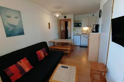 Image de 2ème étage, balcon, télévision, casier à ski, 26m², Montalbert