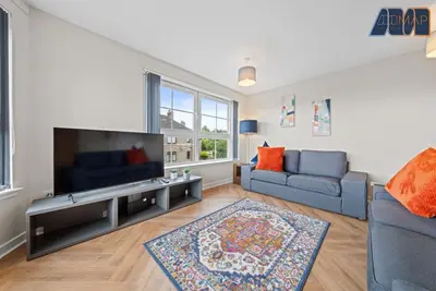 Image de 3 Bed House in Alloa Sleeps 6