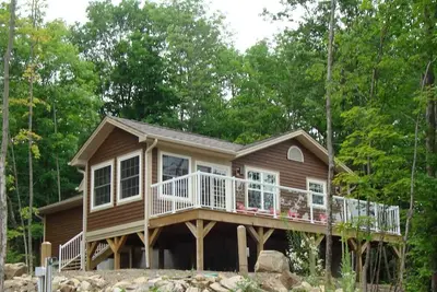 Image de 3 Bedroom Cottage on Lake of Bays