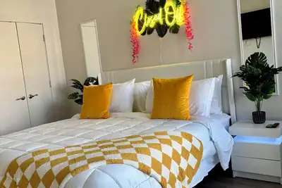 Image de The Villa @Atlantic Station + Views+ Shopping