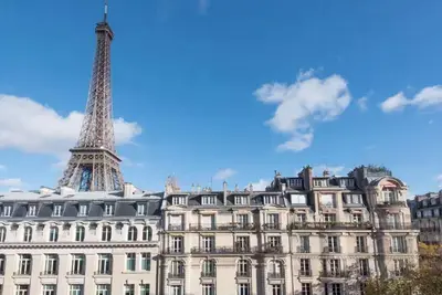 Image de Aux pieds de la Tour Eiffel!