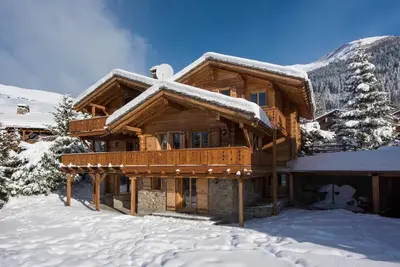Image de Elegant Verbier Chalet with Wellness Spa, Game Room & Mountain Views