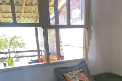 Image de Beachfront house in Enseada de Brito, pets allowed.
