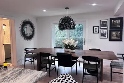 Image de Charming 4-bedroom house in wonderful Southampton with Ac and Swimming