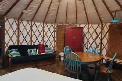 Image de Wanderlust Yurt 3