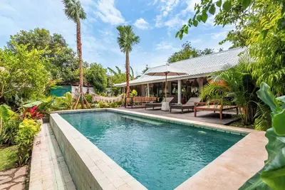 Image de Spacious 3bdrs villa walkable to Bingin Beach