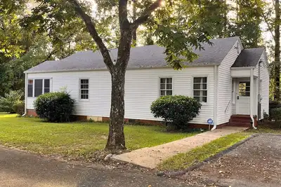 Image de Charming 2br cottage in Centreville. Close to Tuscaloosa and Birmingham