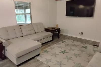 Image de Holden the keys to paradise! Perfect spot for family, fun and beachs!