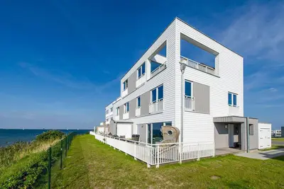 Image de Sea breeze in the Baltic Sea resort. Spacious vacation home with 127m² on the Schlei