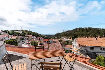 Image de Maison de Vacances 'Entre Montagne et Mer' avec Vue sur la Montagne, Terrasse Privée et Wi-Fi