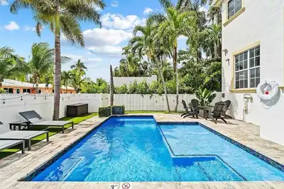 Image de Hollywood Crest by RoveTravel | Home w/Heated Pool