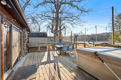 Image de Monte Ne Lodge - Steps to Beaver Lake