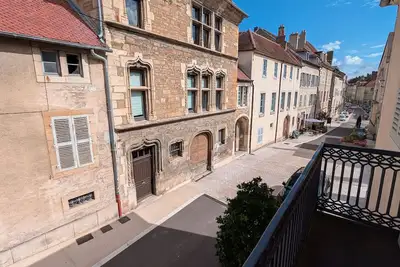 Image de Appartement charmant au cœur de Vesoul avec parking privé