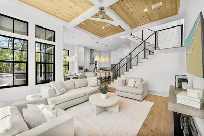 Image de Mia's Beach House at Treetop- Stunning New Home on 30a! Sleeps 8, Community Pool