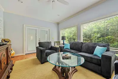 Image de Comfortable Mid-Term Rental Near Base & Hospital