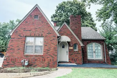 Image de 3-bedroom house in enjoyable downtown Wichita