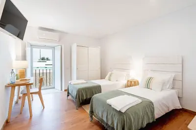 Image de Chambre 'Familiar' avec piscine partagée, Wi-Fi et climatisation