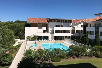 Image de Appartement - Terrasses De L'Océan' avec piscine partagée, Wi-Fi et climatisation