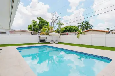 Image de *Villa Orleans, new home, hard rock stadium, close to airports and casinos.